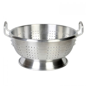 Colador de aluminio 16 QT con base y asas uso pesado