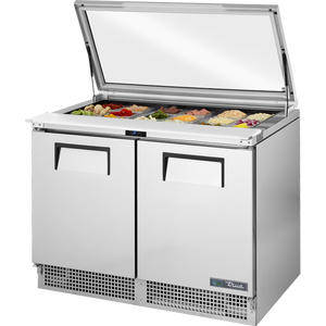 Mesa refrigerada para preparación de alimentos de 48-1/8", tapa plana de cristal, 2 puertas, 4 repisas, 18 insertos