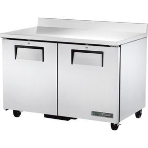 Mesa de trabajo congeladora bajo mostrador de 48-3/8", 2 puertas, 4 repisas