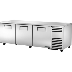 Refrigerador bajo mostrador de 93-1/4", 3 puertas, puertas sólidas, batientes, 6 repisas