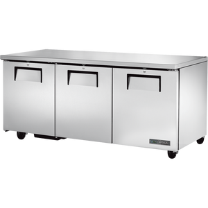 Refrigerador bajo mostrador de 72-3/8", 3 puertas, puertas sólidas, batientes, 6 repisas